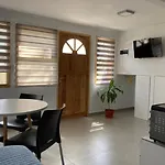 Ushuaia - Studio Exclusivo Alakalufes